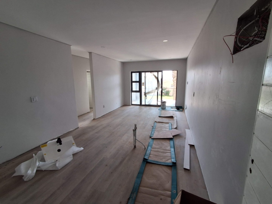 2 Bedroom Property for Sale in Beachfront Western Cape
